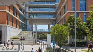 The North Torrey Pines Living & Learning neighborhood (NTPLLN) at UC San Diego is designed to promote physical and mental well-being, support the school's environmental commitments, and foster community connections.