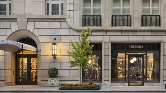 The Bellemont retail and residential entrances
