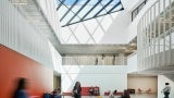 spelman college center for innovation and the arts lobby foyer studio gang