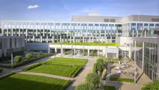 Aerial photo of courtyard of Allegheny Health Network Wexford Hospital 