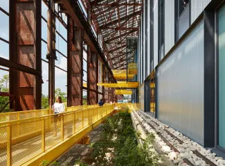 Floating walkway along promenade