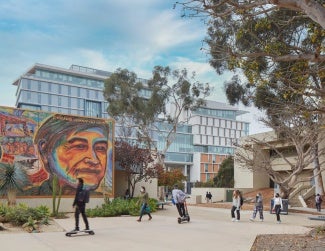  NTPLLN's architecture reflects UC San Diego’s belief that student and community interactions are important to holistic development. The design mitigates loneliness and invites local residents in to enjoy public amenities.