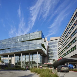 Seattle Childrens Building Care Diagnostic and Treatment Facility exterior view